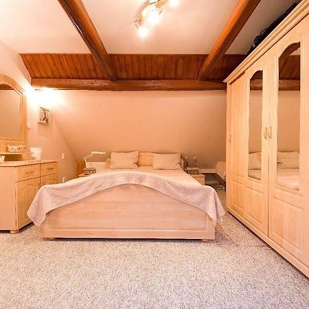 Apartmanek U Spicaku Albrechtice v Jizerskych horach Luaran gambar